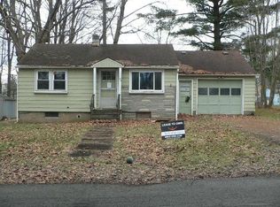 99 Cherry St, Phoenix, NY 13135