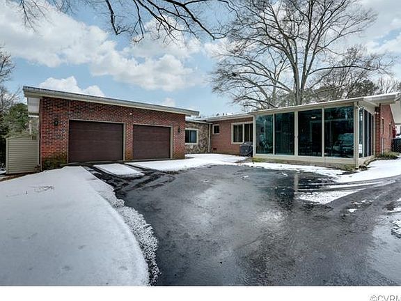 2nd image of 219 Melwood Ln