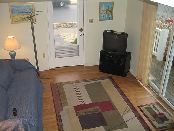 3rd image of 8300 Pleasure Ave #N