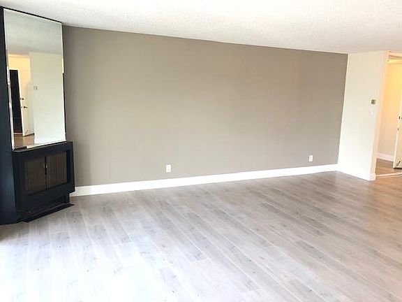 5th image of 2165 Carlmont Dr APT 107