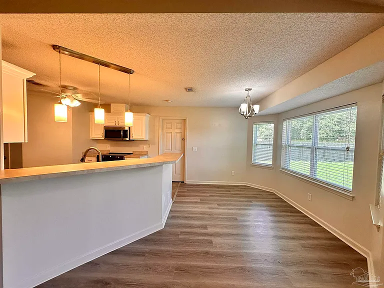 3304 Tiller Ct — Photo 5