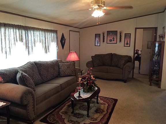4th image of 500 Birchwood Cir