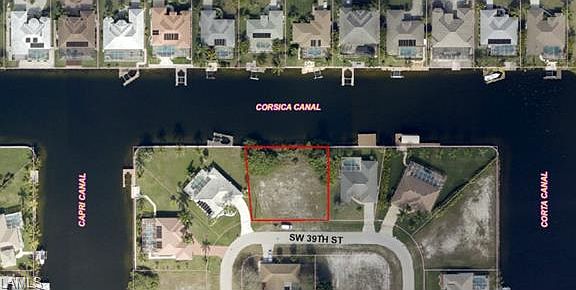 4th image of 2549 SW 39th St