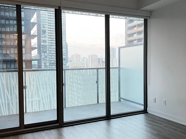 50 Charles St E #1602 — Photo 3