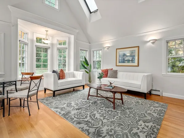 20 Boswell Rd, Reading, MA 01867