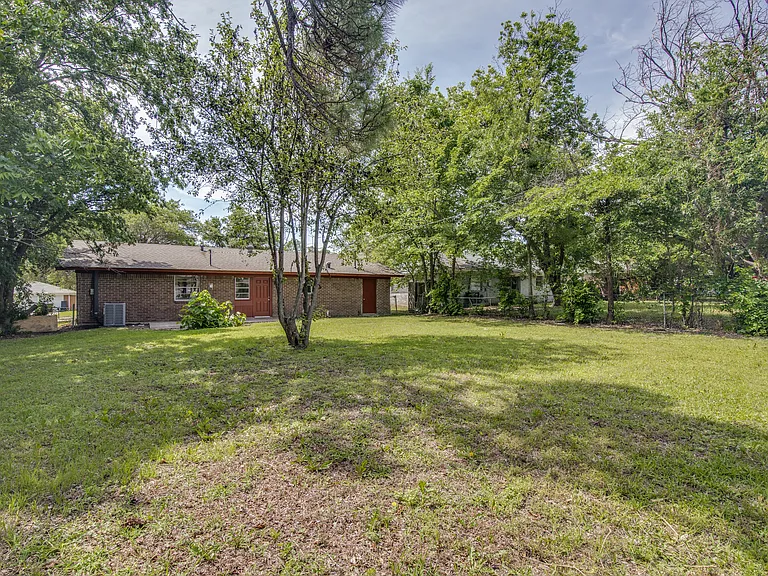 3310 Nashville Ave — Photo 25