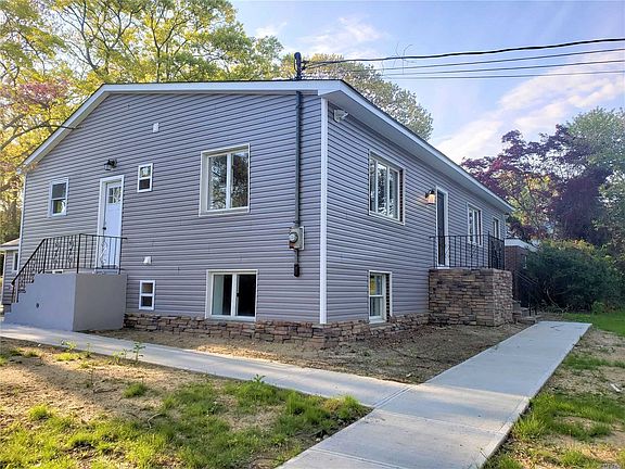 2nd image of 154 Mac Arthur Blvd