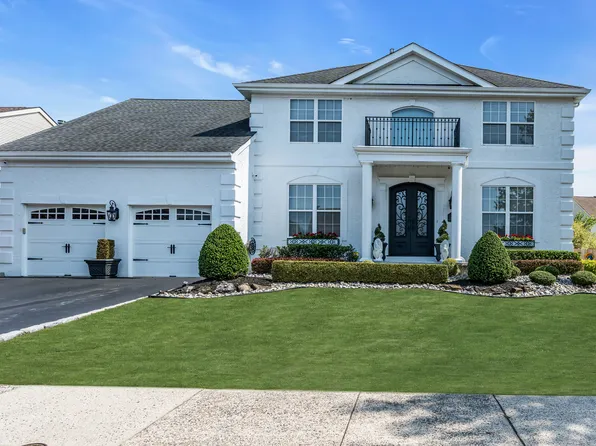 3 Brittany Ct, Howell, NJ 07731