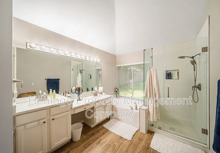 13511 Thessaly — Photo 21