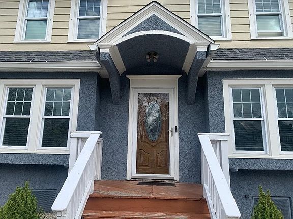 2nd image of 147 Belvidere St