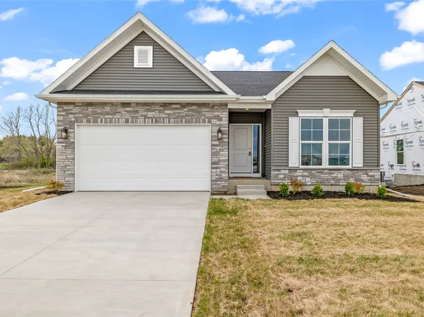 145 NW Rolling Cir, Waukee, IA 50263