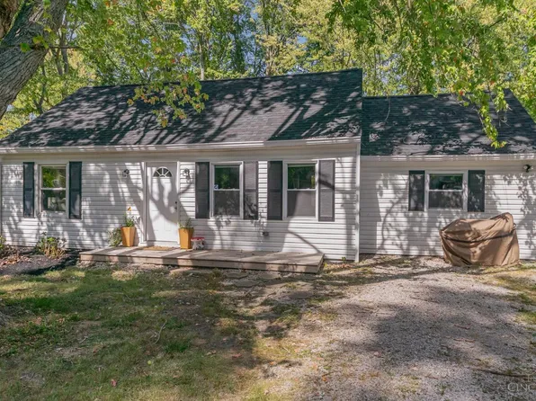 18 Woodruff Ln, Amelia, OH 45102