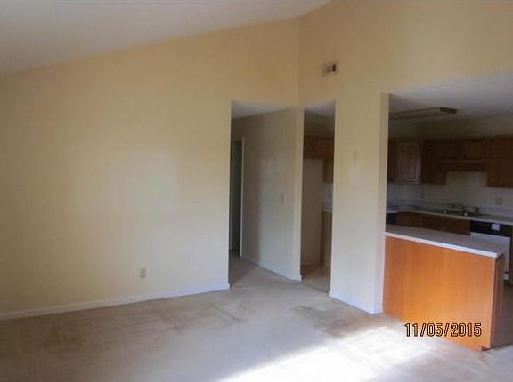 2nd image of 816 Cobblestone Pl #816