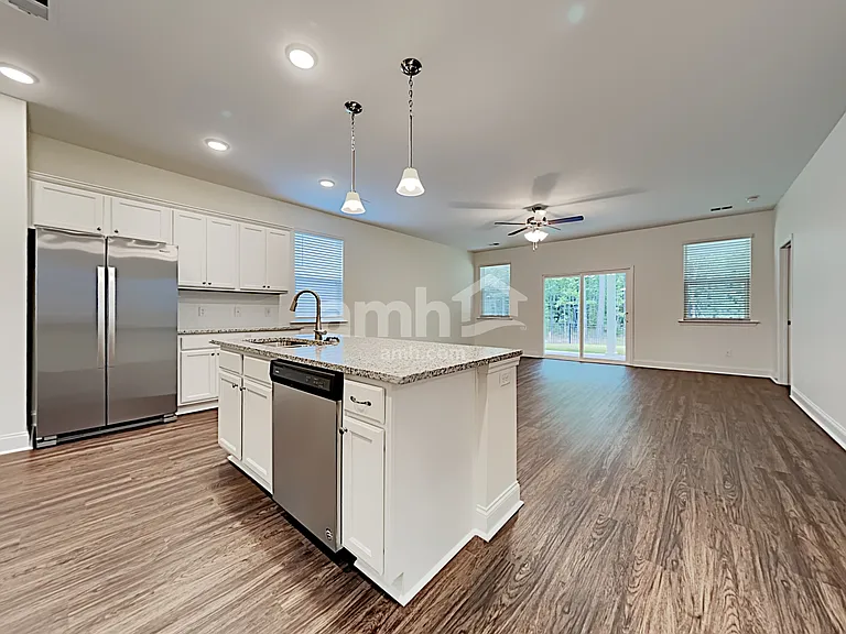 406 Ronter Ct — Photo 3