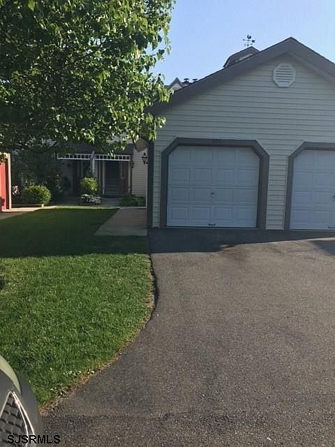 1st image of 684 E Lake Front Cir