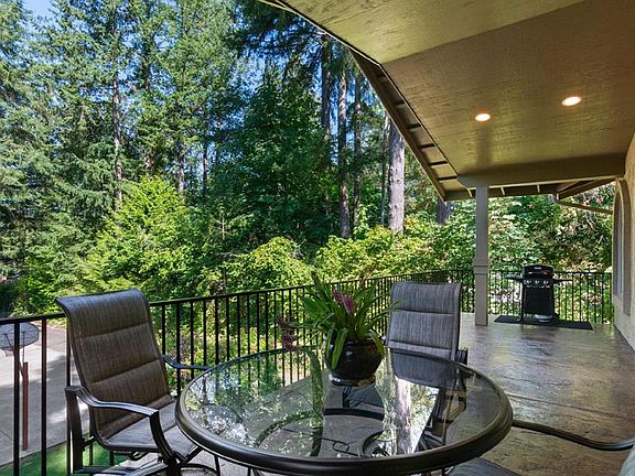 upstairs private Patio leads from double doors in Living/Dinning room