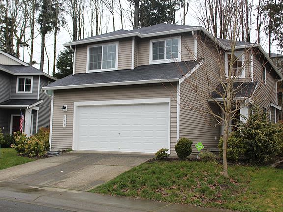 2nd image of 788 Fenway Ln SW