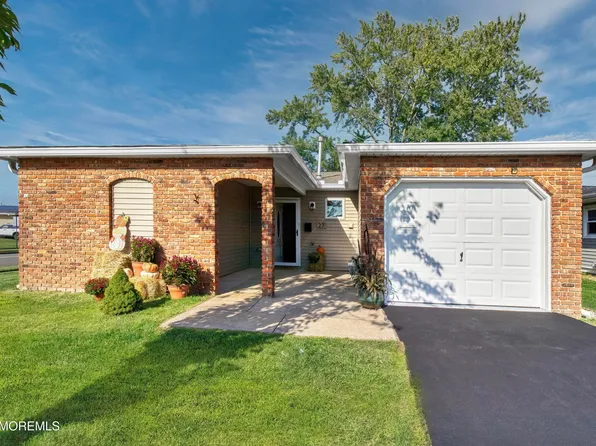 27 Rossetti Court, Brick, NJ 08724