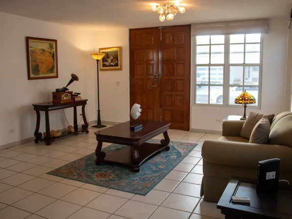 143 Entrerios Encantada Plz, Trujillo Alto, PR 00976