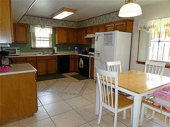 5th image of 4572 Maj Sprague Ave