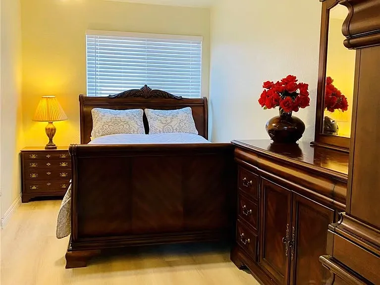 6576 Moonshadow Cir — Photo 18