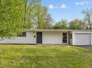 8408 Red Fir Dr, Saint Louis, MO 63134