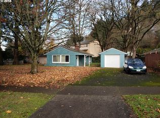 2606 NE Fremont Dr, Portland, OR 97220