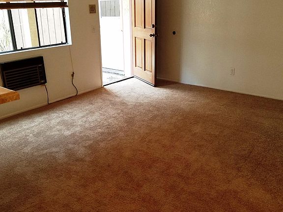 5th image of 4177 Iowa St #3