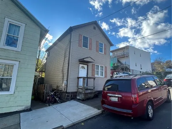 103 2nd St, Donora, PA 15033