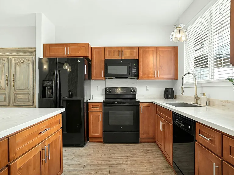 724 Kakala St #1303 — Photo 10