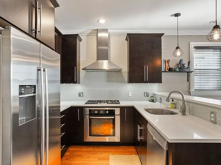 15 Howell St #1 — Photo 2