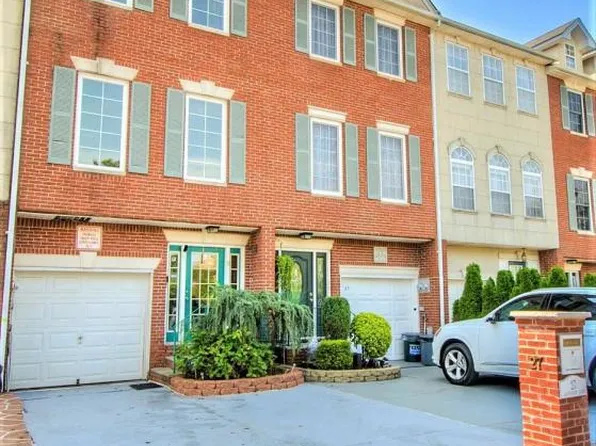 27 Galvaston Loop, Staten Island, NY 10314
