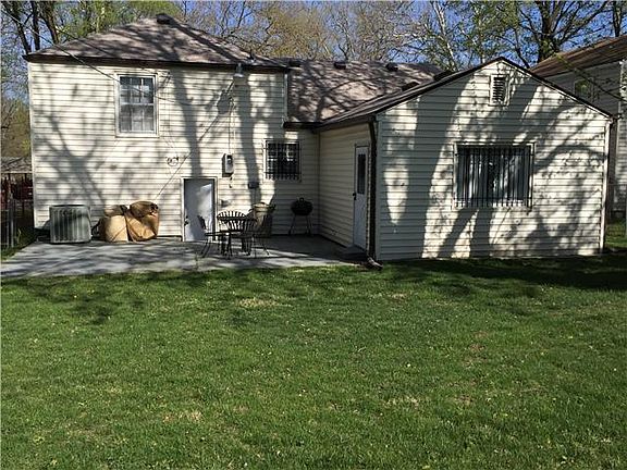 4th image of 7142 Lydia Ave