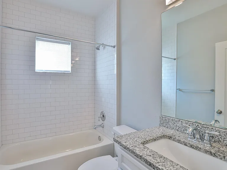116 W Amelia Ave #A — Photo 16