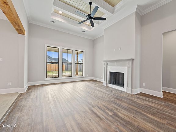 4th image of 102 Sun Vista Ln