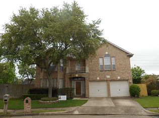 12218 Meadow Crest Ct, Meadows Place, TX 77477