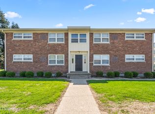 2220 Heather Ln #3, Louisville, KY 40218