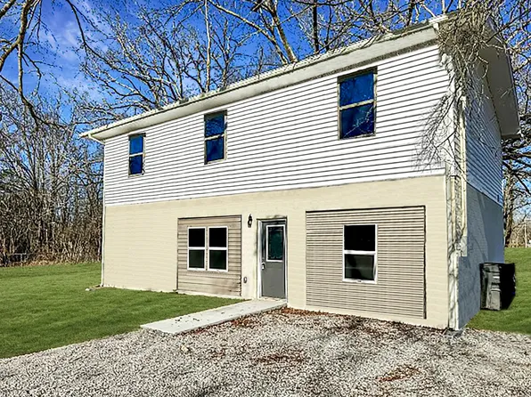 205 Thomas St, Tullahoma, TN 37388