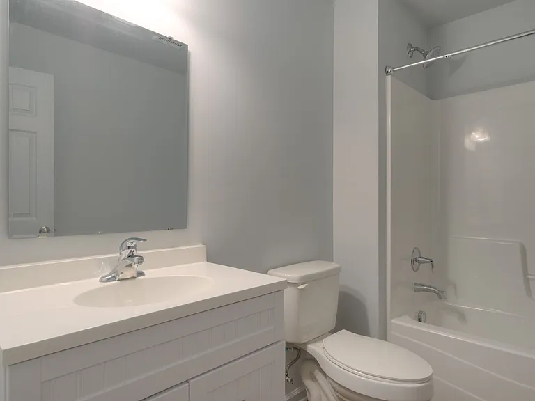 Blacksburg Homestay Village-311 — Photo 8