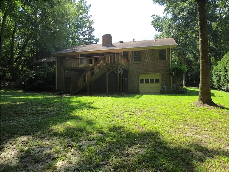 220 Lantern Ridge Ct — Photo 17