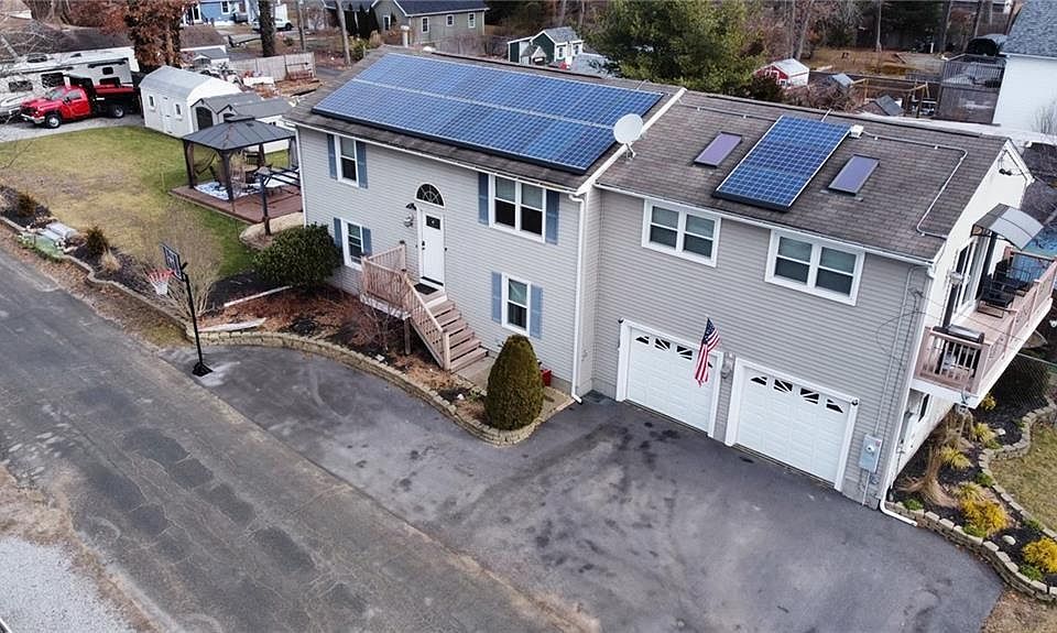 1st image of 58 Bailey Dr