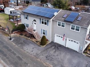 58 Bailey Dr, West Greenwich, RI 02817