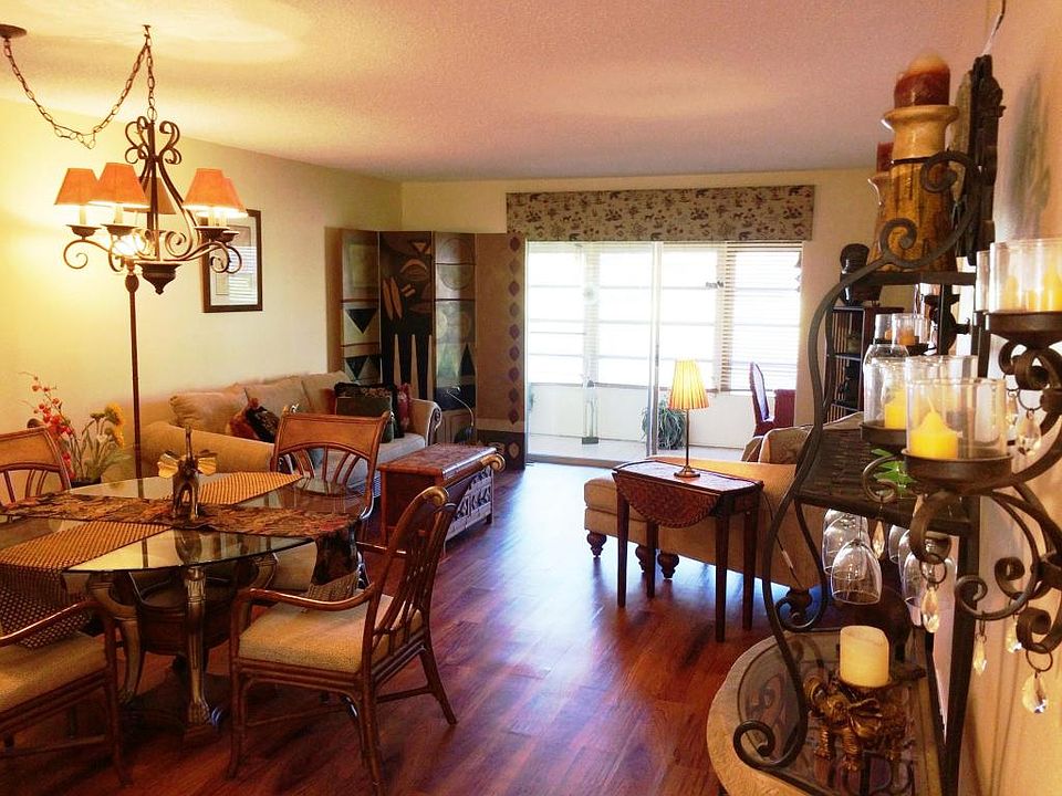 1st image of 163 Lake Evelyn Dr #163