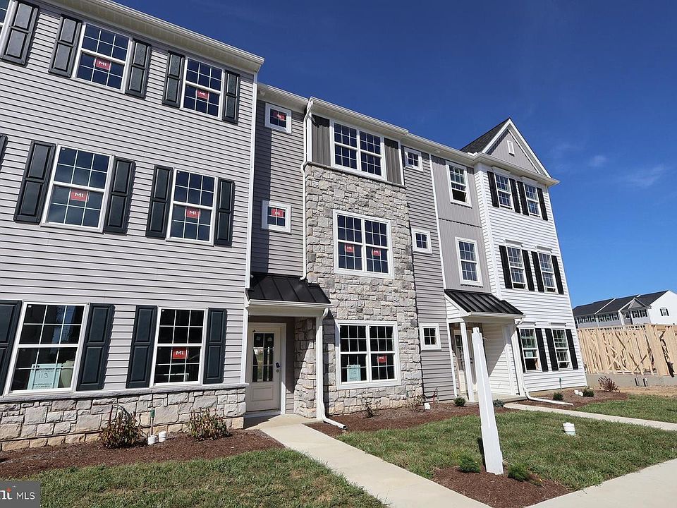 1st image of 2447 Spring Water Cir