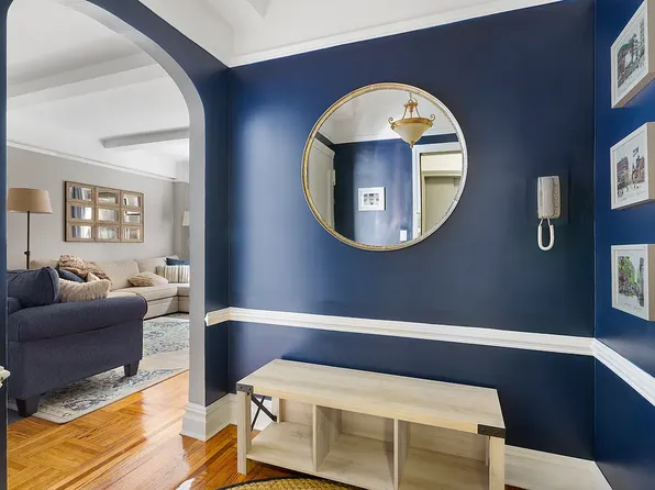 675 West End Avenue 4C image 2 of 8