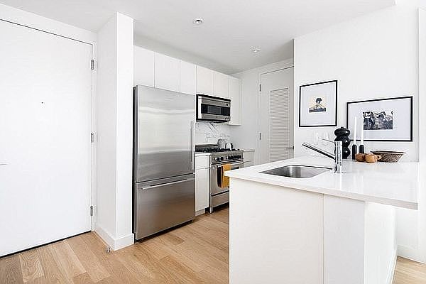 1st image of 515 9th Ave #2N