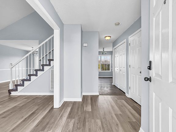 4th image of 1269 Archwood Dr