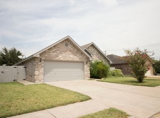 2805 Rosalinda St, Mission, TX 78572