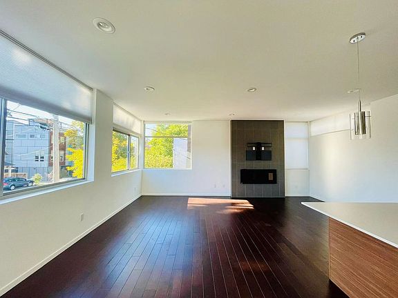 4th image of 2024 NW 62nd St #A