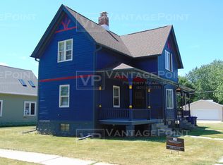 724 Lewis St, De Pere, WI 54115